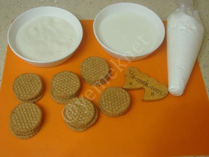 Yulaflı Bisküvili Pasta