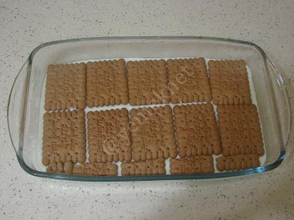 Bisküvili İrmik Tatlısı