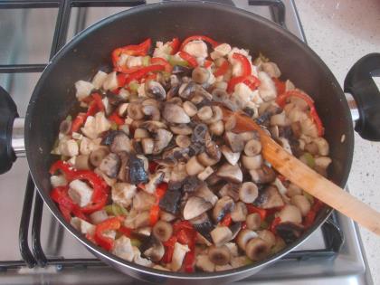 Fırında Ekmekli Tavuk Kebabı