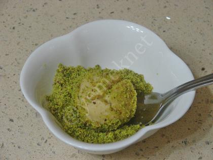 Fıstıklı Islak Kurabiye