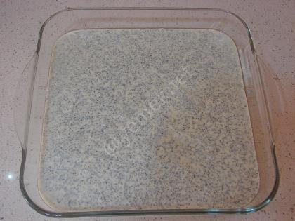 Haşhaşlı İrmik Tatlısı