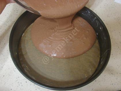 Kolay Çikolatalı Pasta