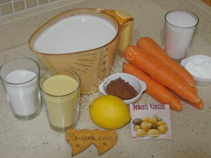 Üç Renkli İrmik Tatlısı