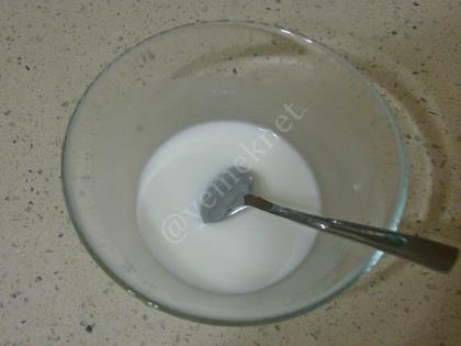 Üç Renkli İrmik Tatlısı