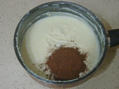 Üç Renkli İrmik Tatlısı