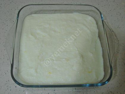 Üç Renkli İrmik Tatlısı