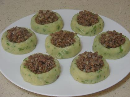 Yoğurtlu Kıymalı Patates Mantısı