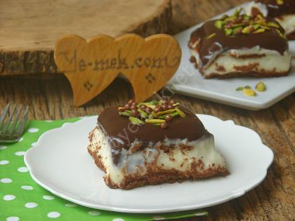 Çikolatalı Muhallebili Pasta