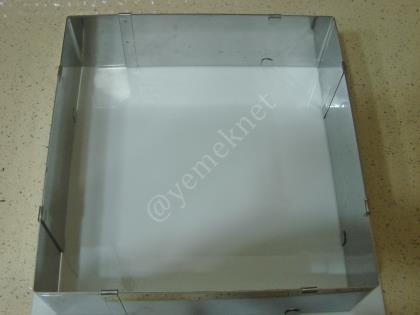 Kedi Dilli Profiterol