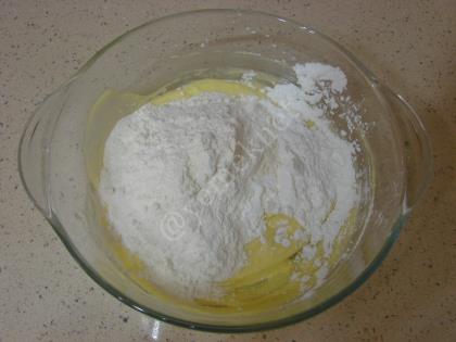 Nişastalı Un Kurabiyesi