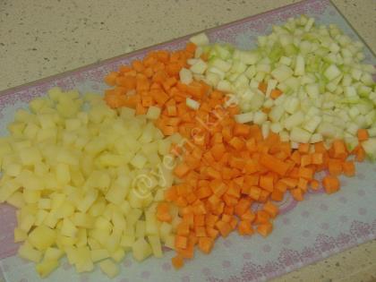 Sebzeli Yoğurt Çorbası