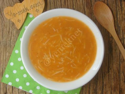 Tel Şehriyeli Tarhana Çorbası