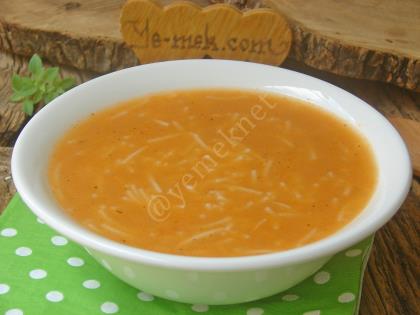 Tel Şehriyeli Tarhana Çorbası