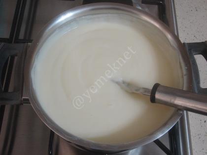 Yalancı Tavuk Göğsü Tatlısı