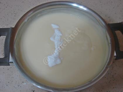 Yalancı Tavuk Göğsü Tatlısı