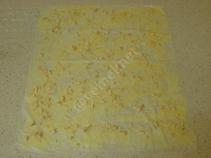 Baklava Yufkasından Fındıklı Tatlı