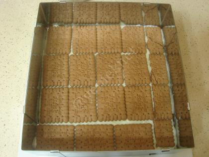 Bisküvili Yalancı Tavuk Göğsü Tatlısı