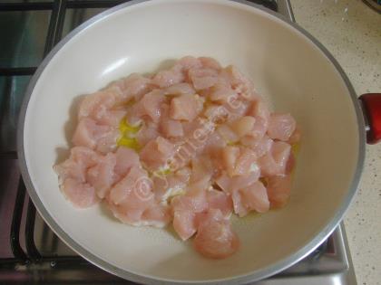 Fırında Patates Püreli Tavuk Yemeği