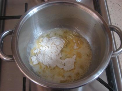 Fırında Patates Püreli Tavuk Yemeği