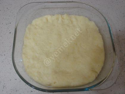 Fırında Patates Püreli Tavuk Yemeği