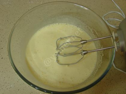 Damla Çikolatalı Cevizli Kek