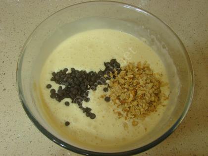 Damla Çikolatalı Cevizli Kek