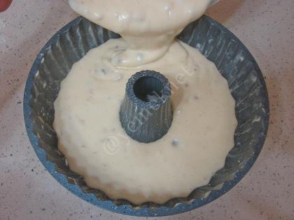 Damla Çikolatalı Cevizli Kek