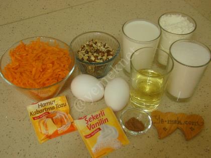 Muhallebili Havuçlu Kek