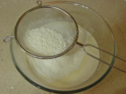 Muhallebili Havuçlu Kek