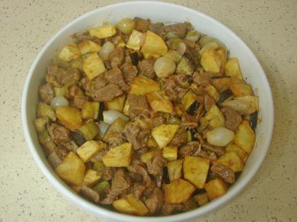 Fırında Kaşarlı Et Sote