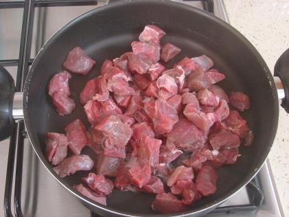 Fırında Kaşarlı Et Sote