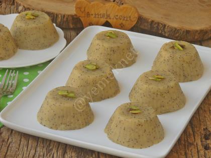 Haşhaşlı İrmik Helvası