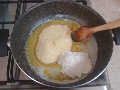 Haşhaşlı İrmik Helvası