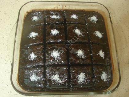 Pastane Usulü Islak Kek