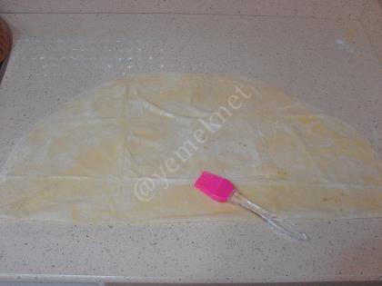 Hazır Yufkadan Çıtır Börek