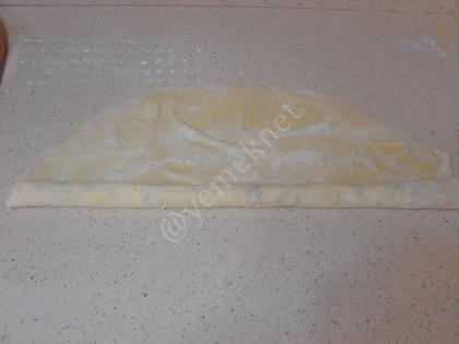 Hazır Yufkadan Çıtır Börek