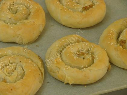 Patatesli Kıymalı Börek