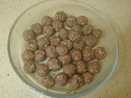 Tencerede Köfteli Karnabahar Yemeği