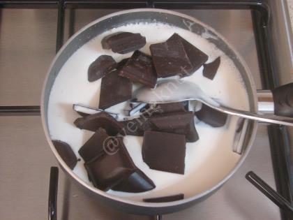 Üç Malzemeli Mozaik Pasta