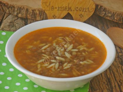 Arpa Şehriyeli Yeşil Mercimek Çorbası