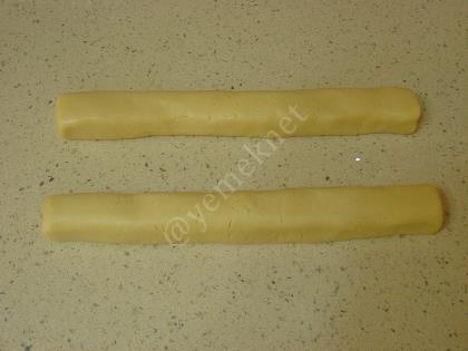 Ağızda Dağılan Un Kurabiyesi