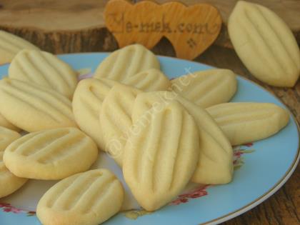 Üç Malzemeli Kurabiye