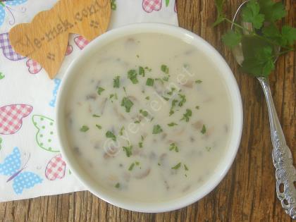 Sütlü Mantar Çorbası