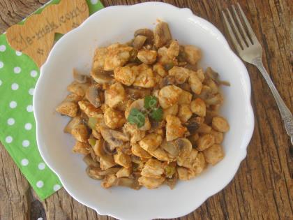 Mantarlı Tavuk Sote