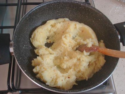 Yufkadan Patatesli Börek