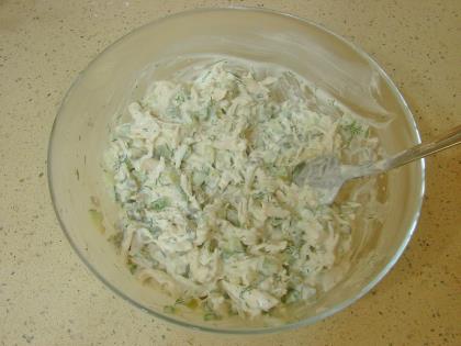 Mayonezli Tavuk Salatası