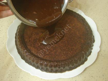 Tart Kalıbında Islak Kek