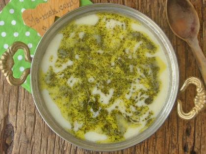 Tel Şehriyeli Yoğurt Çorbası