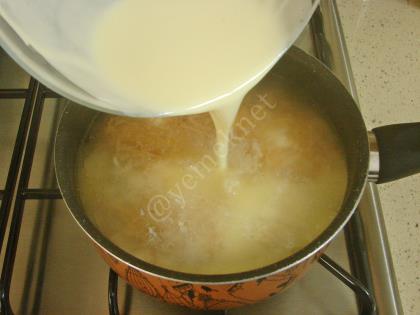 Tel Şehriyeli Yoğurt Çorbası