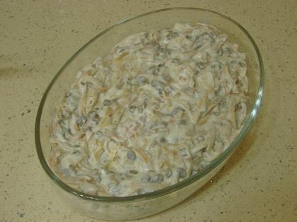 Yoğurtlu Mercimekli Erişte Salatası